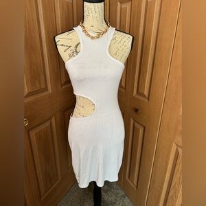 ABERCROMBIE AND FITCH WHITE CUTOUT BODYCON DRESS SIZE SMALL NWT